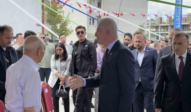 Arnavutköy’de Aile Sağlığı Merkezi açılışı İstanbul Valisi Davut Gül’ün katılımıyla gerçekleşti