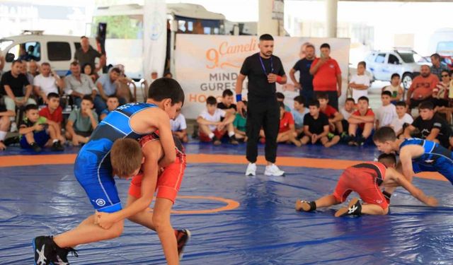Çameli’nde 9. kez düzenlenen festivalde minikler minderde mücadele etti
