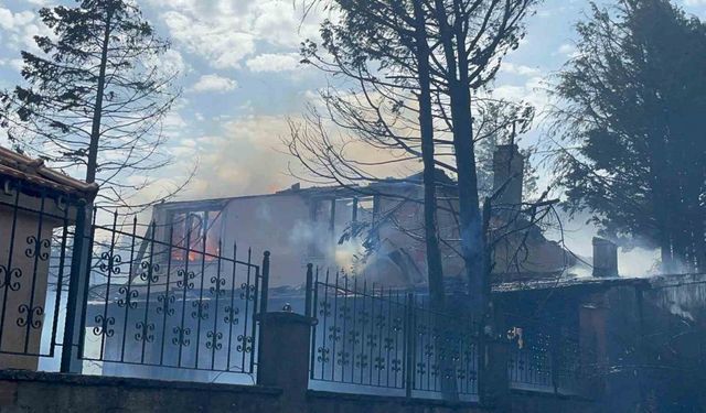 Çorlu’da korkutan yangın: Yerleşim yerlerine sıçradı