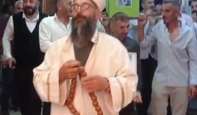 Düğün salonuna tabutla girdiler