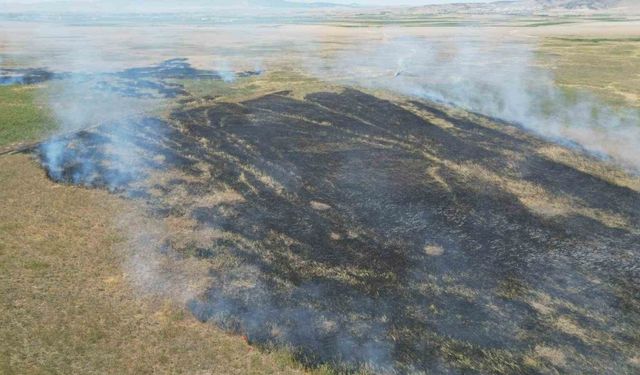 Eber Gölü’nden dumanlar yükseldi