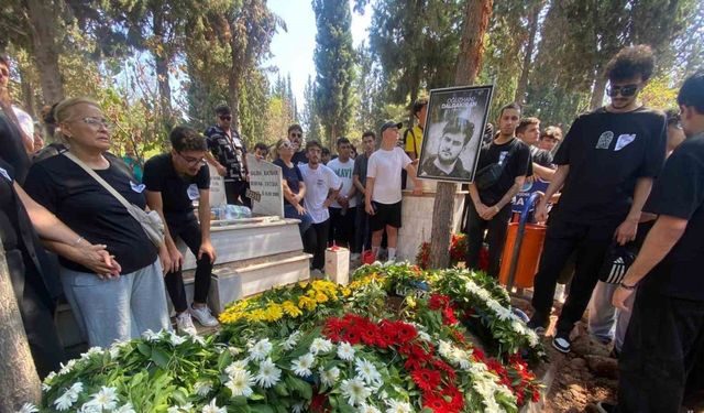 ‘Jrokez’ lakaplı yayıncı Oğuzhan Dalgakıran toprağa verildi