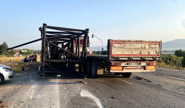 Manisa’da zincirleme kaza: 2 yaralı