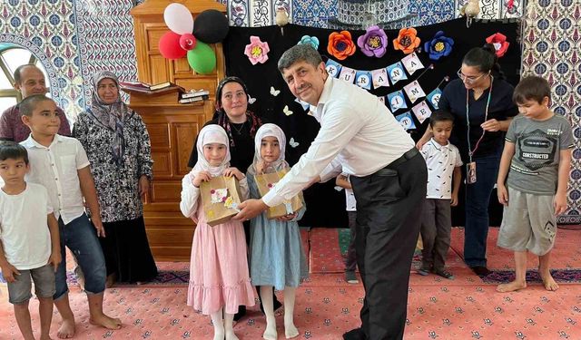 Mersin’de Kur’an Kursu öğrencileri Kur’an’a geçmenin heyecanını yaşadı