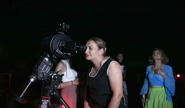 Mersinliler, meteor yağmurunu gözlem şenliğinde izledi