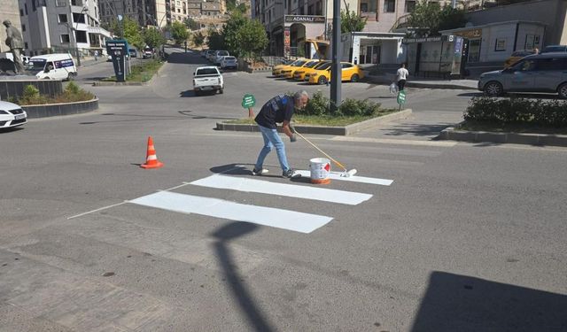 Şırnak’ta yaya geçitleri yenileniyor