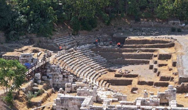 Smyrna Antik Kenti’nde kazılar sürürüyor