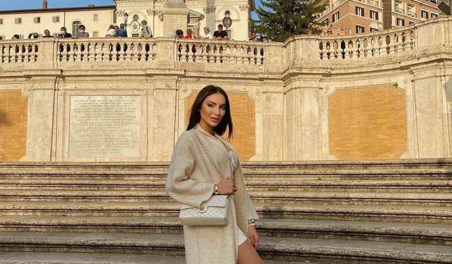 Tuğçe Aral, canlı yayında taciz mesajlarını ifşa etti