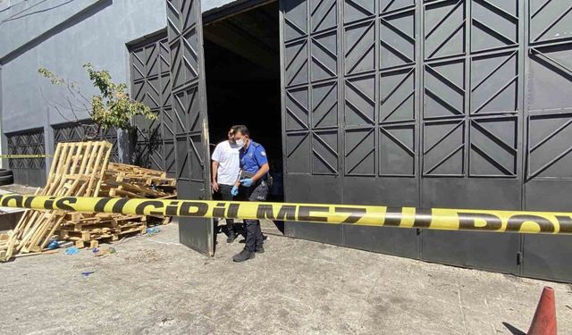 Yağ tankına düşen anne ve oğlunun cenazesi morga kaldırıldı