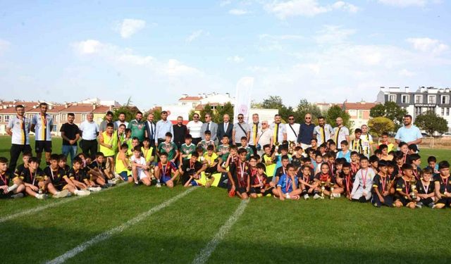 Yaz Kur’an Kursları Arası Zafer kupası futbol turnuvası sona erdi