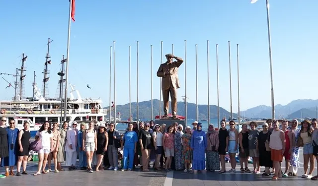 Denizlili kadınların Marmaris’te mavi yolculuk keyfi