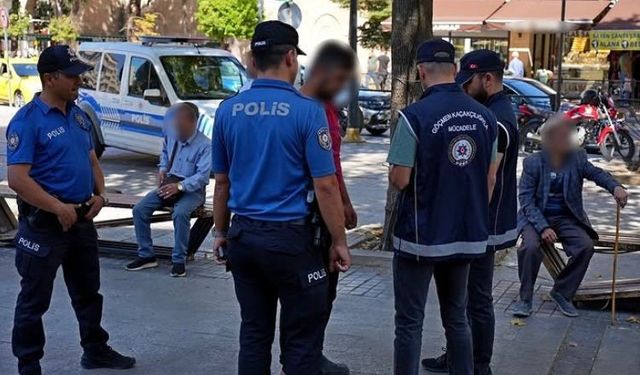 Isparta’da düzensiz göçle mücadele kapsamında huzur uygulaması yapıldı