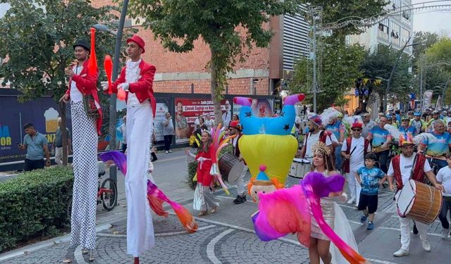 Lüleburgaz’da bisiklet festivali kortej ile başladı