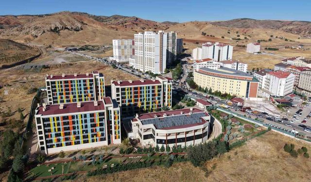 Üniversite öğrencileri ile ilçe nüfusu ikiye katlandı: Yurtlarda doluluk oranı yüzde 90’ı aştı