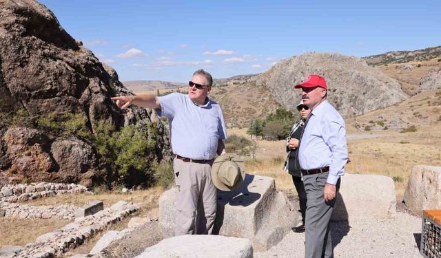 Vali Çalgan: "Hattuşa’da bugüne kadar çok önemli eserler bulundu ve halen kazı çalışmaları devam ediyor"