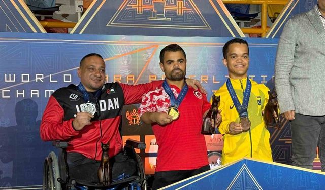 Abdullah Kayapınar, dünya şampiyonu oldu