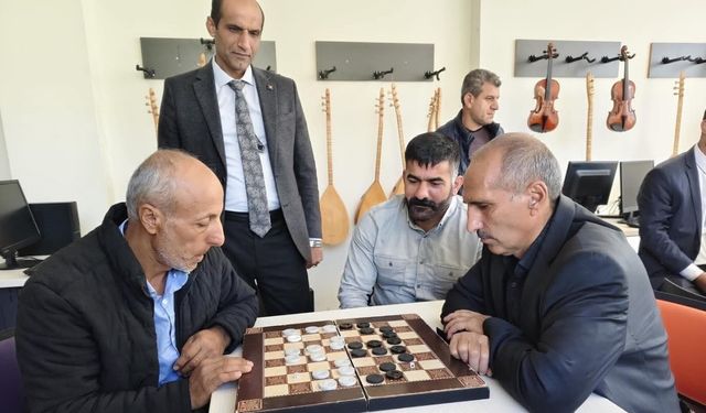 Arıcak’taki Dama Turnuvası’nda  yarı final heyecanı