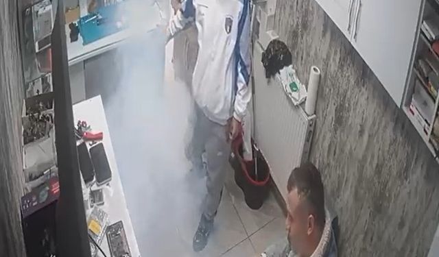 Arızalanan batarya tamir edilirken alev aldı