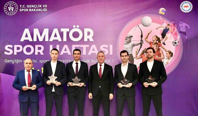 Balıkesir’de Amatör Spor Haftası "Sporun En’leri" ödül töreni ile sona erdi