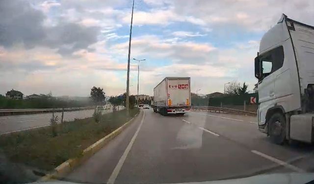 Bandırma’da tırın tehlikeli manevraları araç kamerasına yansıdı