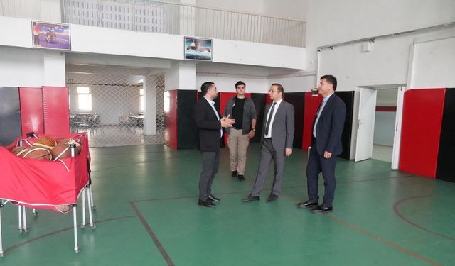 Cizre Kaymakamı Baycar, Spor Lisesinde incelemelerde bulundu