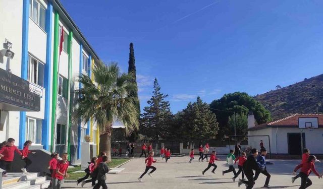 Havran’da tüm okullarda eş zamanlı tahliye tatbikatı yapıldı