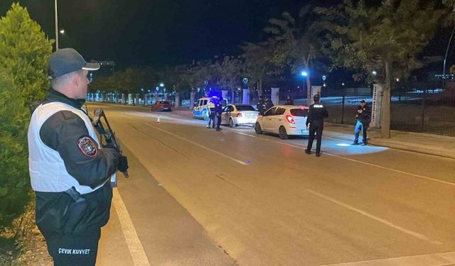 Karaman polisinden kent merkezinde ’şok’ asayiş uygulaması