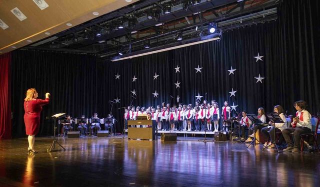 Mersin’de Çocuk Kampüsleri 29 Ekim coşkusunda tek yürek oldu