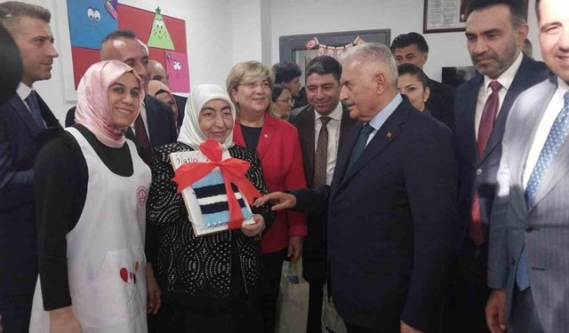 Mersin’de "Kızılay Anaokulu" Binali Yıldırım’ın katıldığı törenle hizmete açıldı