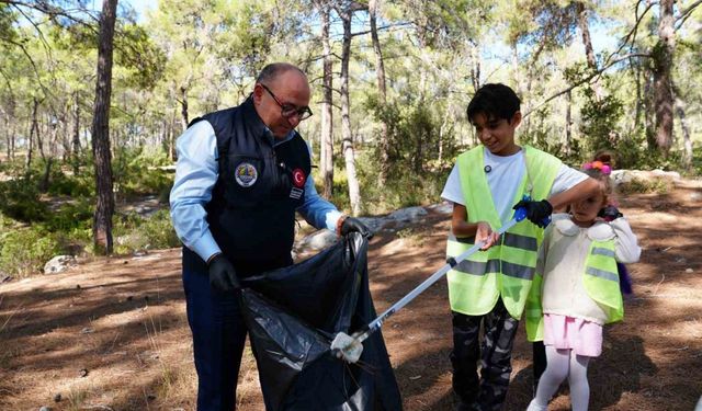 "Takipçim Kadar Çöp Topluyorum": Aras ve minik doğa müfettişleri görevde