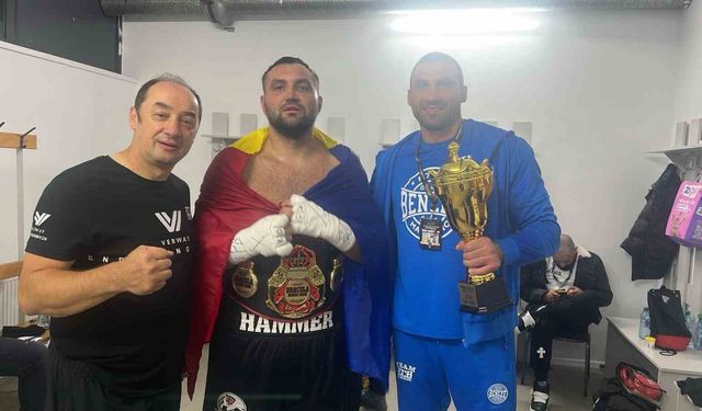 Türk kulübünün boksörlerinden Romanya’da iki nakavt