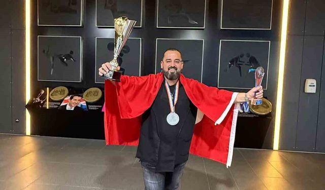 Yahya Gözmek, kuaförlük yarışmasında dünya ikincisi oldu