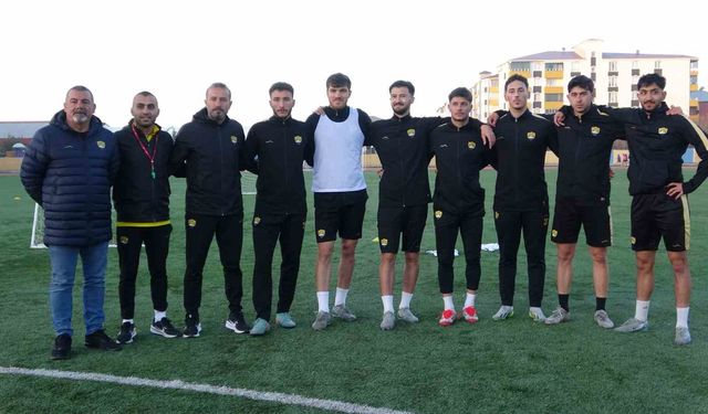 Ağrı 1970 Spor'da büyük kriz: 17 futbolcuya ceza, kadro 7 oyuncuya düştü