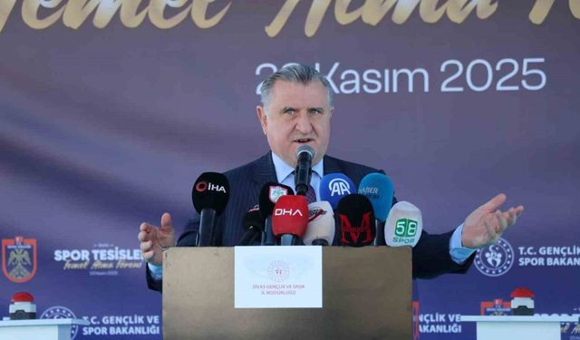 Bakan Bak: "Türkiye, spor devrimi yaşıyor"