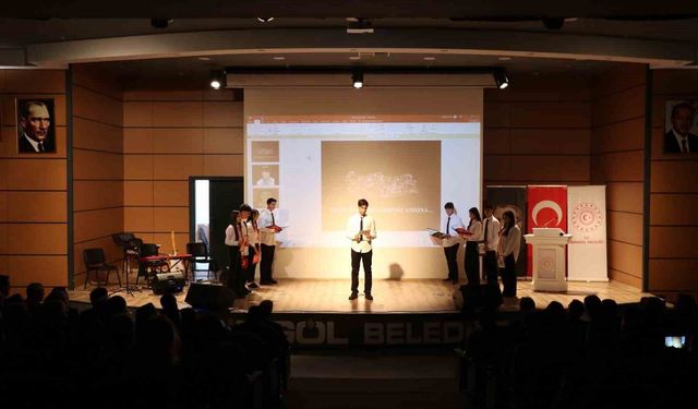 Bingöl'de Öğretmenler Günü coşkuyla kutlandı