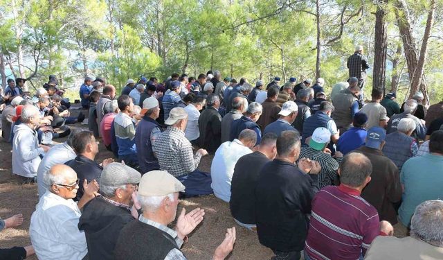 Bozyazı’da asırlık ’yağmur duası’ geleneği bu yıl da devam etti