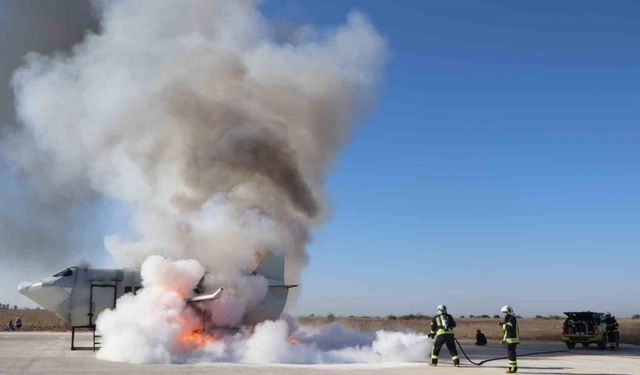 Çukurova Havalimanı’nda uçak kazası tatbikatı gerçeğini aratmadı