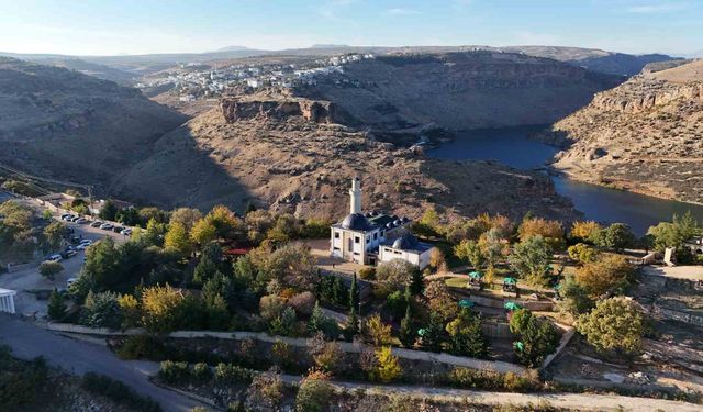 Kur'an-ı Kerim'de ismi geçen peygamberlerin kabirlerinin olduğu ilçe yılda 1 milyon ziyaretçi ağırlıyor