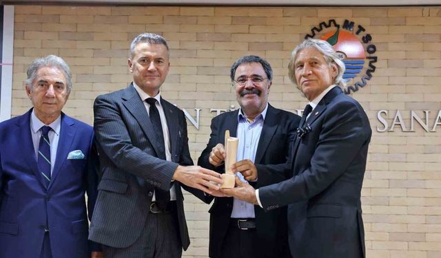 Mersin Kenti Edebiyat Ödülü Ahmet Ümit’in