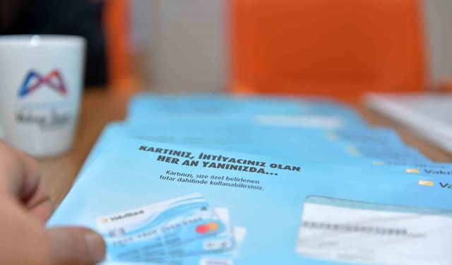 Mersin'de öğrenim yardımlarının ilk taksiti hesaplara yatırıldı