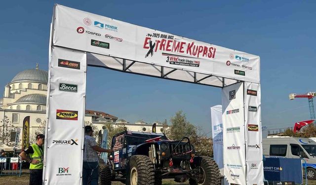 Pendik’te off-road yarışları nefesleri kesti