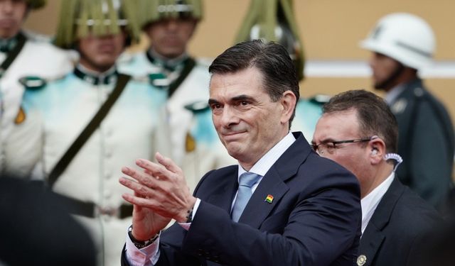 Yeni Bolivya Devlet Başkanı Paz yemin ederek göreve başladı