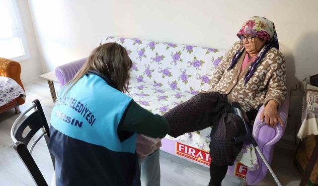 Akdeniz Belediyesinden 500 haneye 'evde temizlik ve kişisel bakım' desteği