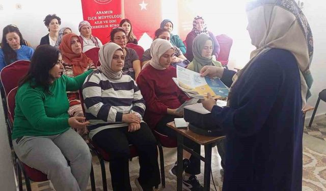 Anamur'da 'Değerleriyle Güçlü Ailem' projesi devam ediyor