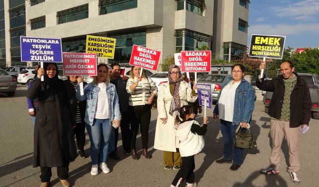 Mersin'de maaşlarını alamayan işçiler, adliye önünde açıklama yaptı