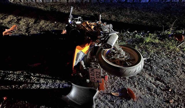 Otomobille çarpışan motosikletin sürücüsü ağır yaralandı