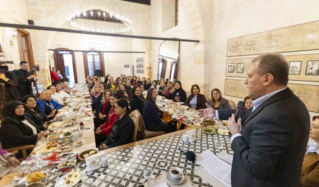 Seçer: 'Mersin'i çok daha muhteşem bir kent yapacağız'