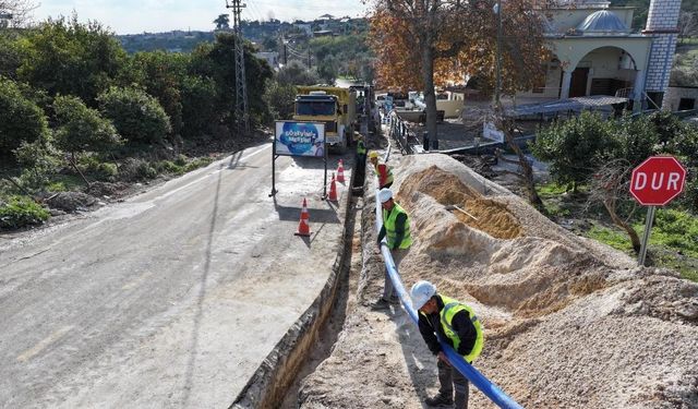 Erdemli'de 35 Yıllık Hat Yenilendi, Su Sorunu Tarih Oldu