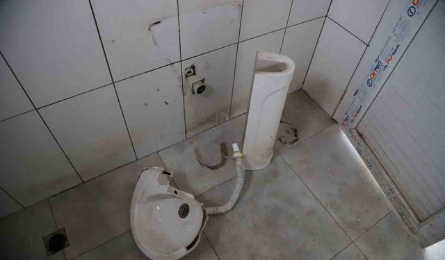 Mersin'de parka çirkin saldırı