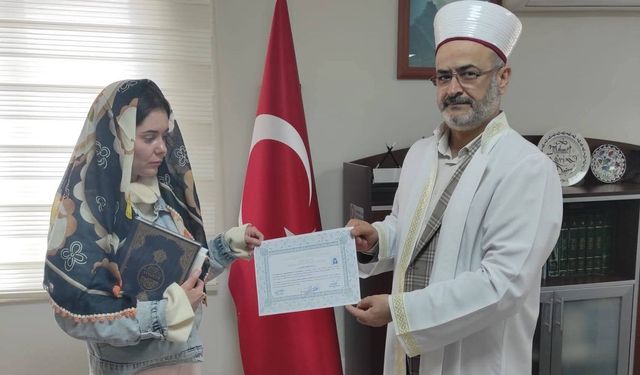 Viktoria müslüman oldu, Amine ismini aldı